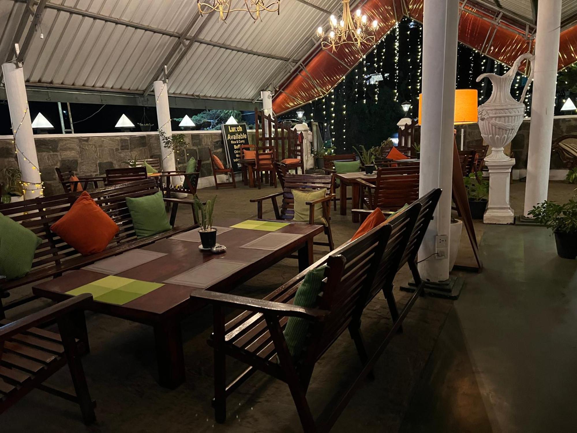 Hill Cool Hotel & Restaurant Хаттон Экстерьер фото